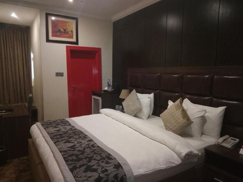 Best Western Plus Энугу Экстерьер фото